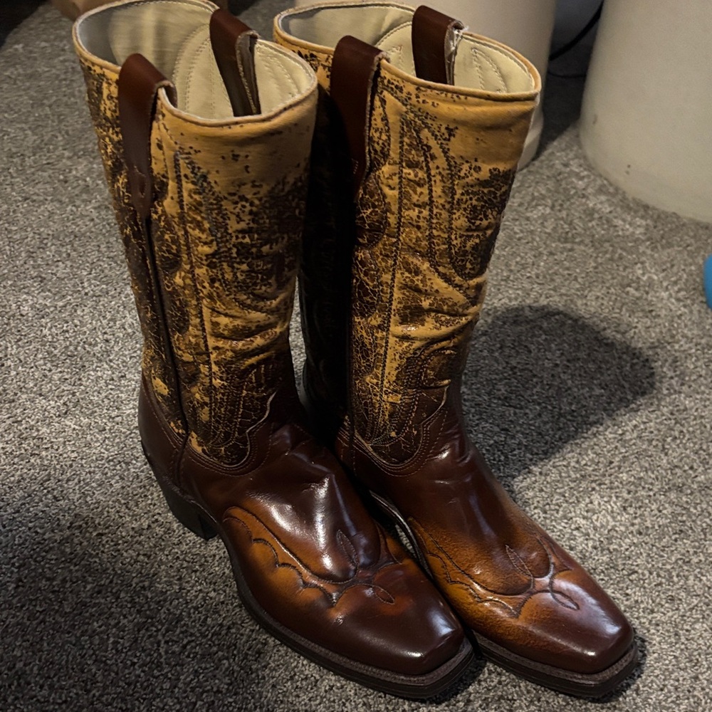 Wrangler Brown Leather Cowboy Boots. Size 8.5